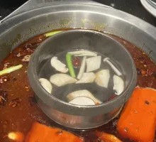 Mushroom Spicy鸳鸯 Pot