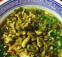 Sour Cabbage and Pork Noodles