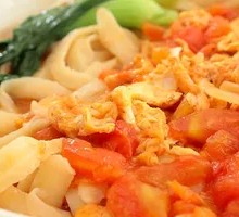 Tomato and Egg Stir-Fried Knife-Cut Noodles