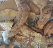 Braised Crucian Carp with Special Flavor