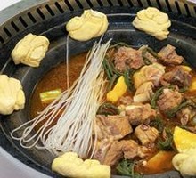 Premium Pork Shank and Pig Trotter Hot Pot