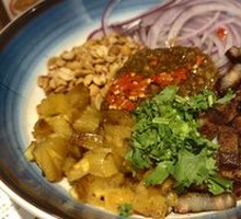 Pineapple Braised Pork Salad Rice Noodles