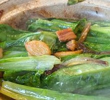 Crispy Pork Rinds with Watercress