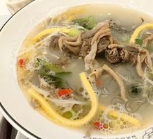 Duck Blood and Vermicelli Soup with Assorted Ingredients