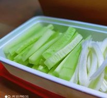 Scallion Cucumber Salad