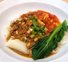 Two-in-One Noodles (Meat Sauce & Tomato Egg Noodles)