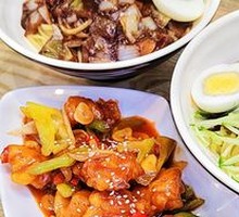 Korean Fried Noodles with Sauce