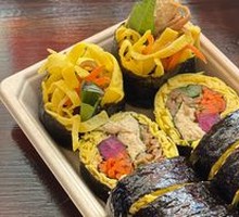 Egg Tuna Seaweed Rice Roll