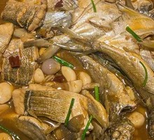 Family Feast Mixed Fish Pot