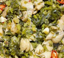 Sour Cabbage Stir-Fried Intestines