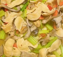 Stir-Fried Tofu Skin