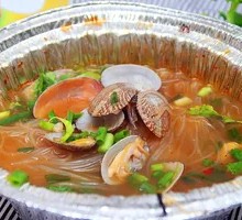 Paper-wrapped Scallops with Rice Noodles and Knife-cut Noodles