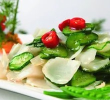 Crisp Cucumber with Squid Slices