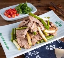 Zhuanghu Sencong Stir-fried Beef