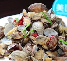 Spicy Stir-Fried Clams