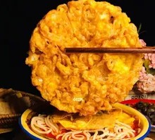 Fried Egg Snail Noodles