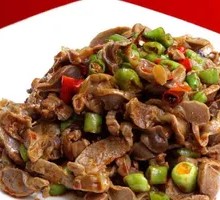 Spicy Stir-Fried Chicken Gizzards