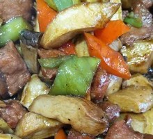 Beech Mushroom Stir-Fry with Pork