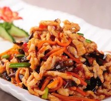 鱼香鸡丝盖浇饭