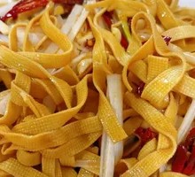 Spicy Oil-Poured Tofu Skin