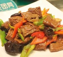 Spicy Stir-Fried Pig Intestines