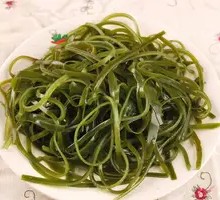 Thin seaweed strips