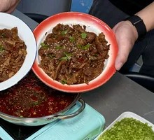 Sichuan-style Stir-fried Beef Hot Pot