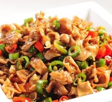 Green Pepper and Intestine Stir-fry