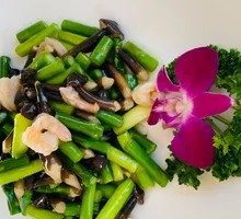 Stir-Fried Three Fresh Vegetables
