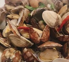 Spicy Chilies Stir-fried Clams