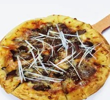 Grilled Beef Pizza