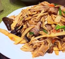 Bamboo Shoots Stir-Fried with Pork