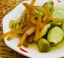 Self-Pickled Laba Garlic