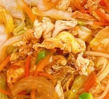 Vegetable and Egg Fried Noodles