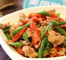 Stir-fried Pork with Green Chili