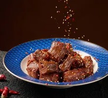 Spicy Duck Neck with Fire-Grilled Sauce