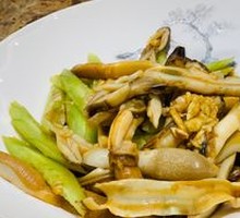 Stir-fried Sea Clams with Cucumber
