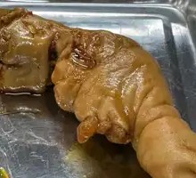 Secret-Recipe Lamb Trotters