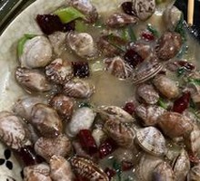 Spicy Stir-Fried Clams