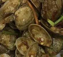 Spicy Stir-Fried Clams