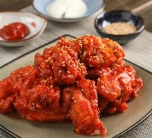 Large Portion Breaded Sauce-coated Fried Chicken