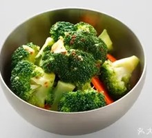 Stir-Fried Broccoli with Sauce