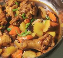 Stewed Chicken with Brown Sauce