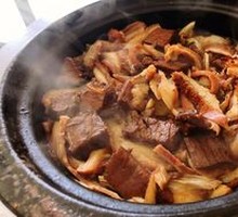 Half-Offal Half-Meat Clay Pot