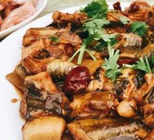 Spicy Stir-fried Fresh Eel Scales