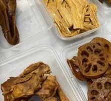 Black Duck with Lotus Root Slices
