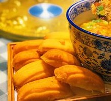 Spicy Sour Soup with Fried Dough Sticks