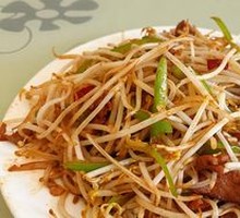 Stir-fried Mung Bean Sprouts with Pork