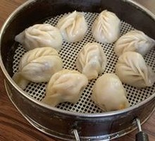Willow Leaf Steamed Dumplings
