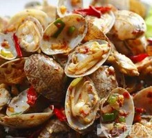 Spicy Stir-Fried Clams